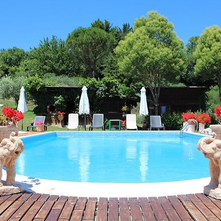 Poggio Paradiso Apartments Mengara Екстериор снимка